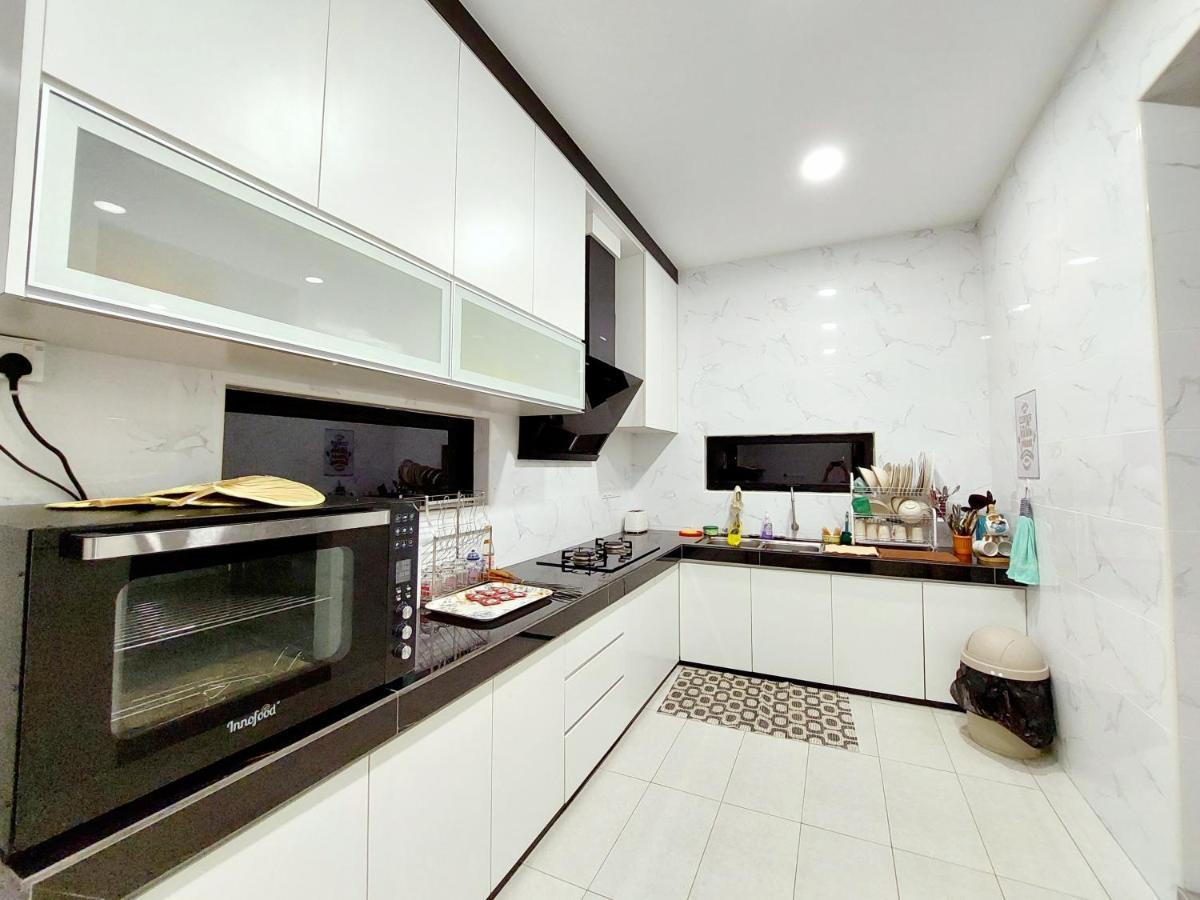 Vila Good2stay 15-20pax I 4r4b 1ktv I Swimming Pool I Bbq I Gaming I 10 Parking I Wifi6 Malacca